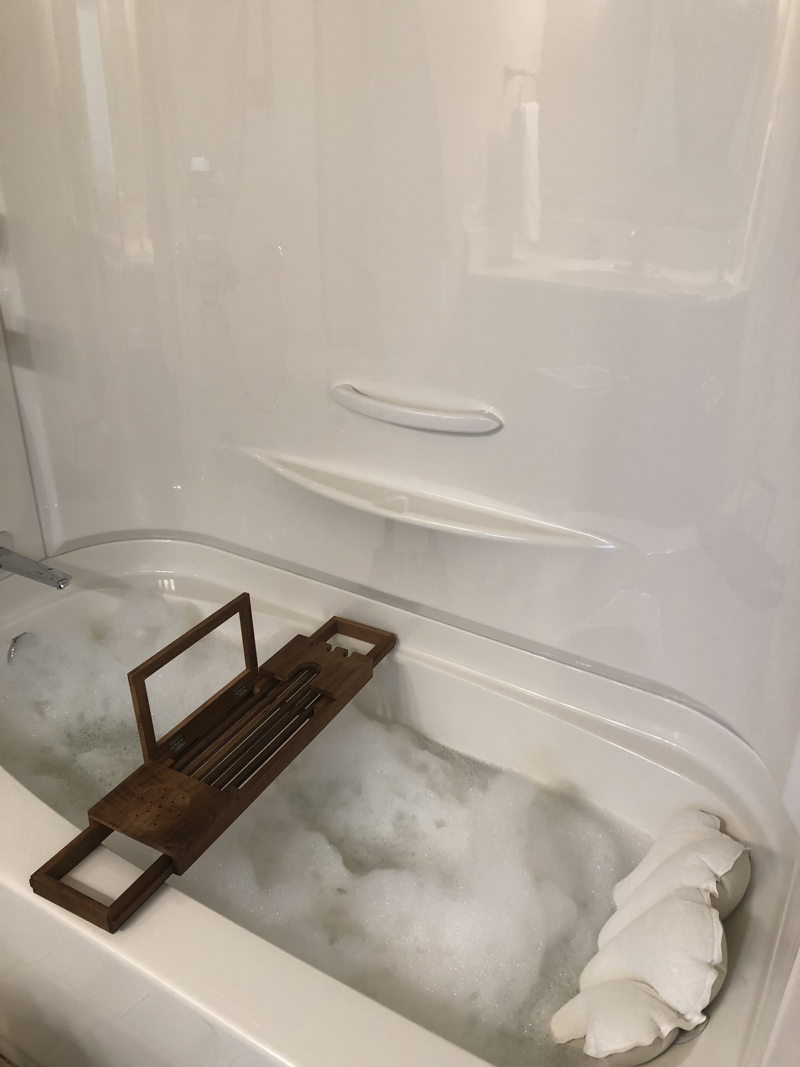 Bathtub, bubbles, tub caddy, Outlander